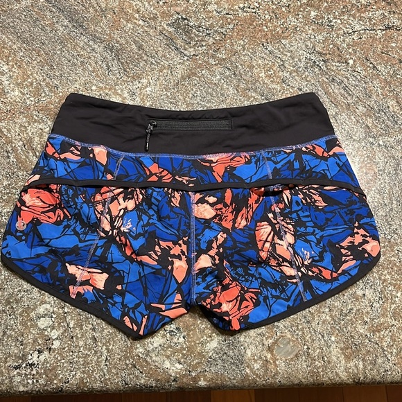 LULU LEMON SPEED SHORT Paint Storm Harbor Blue Multi Sz 4 Vented Running Shorts - Picture 4 of 14